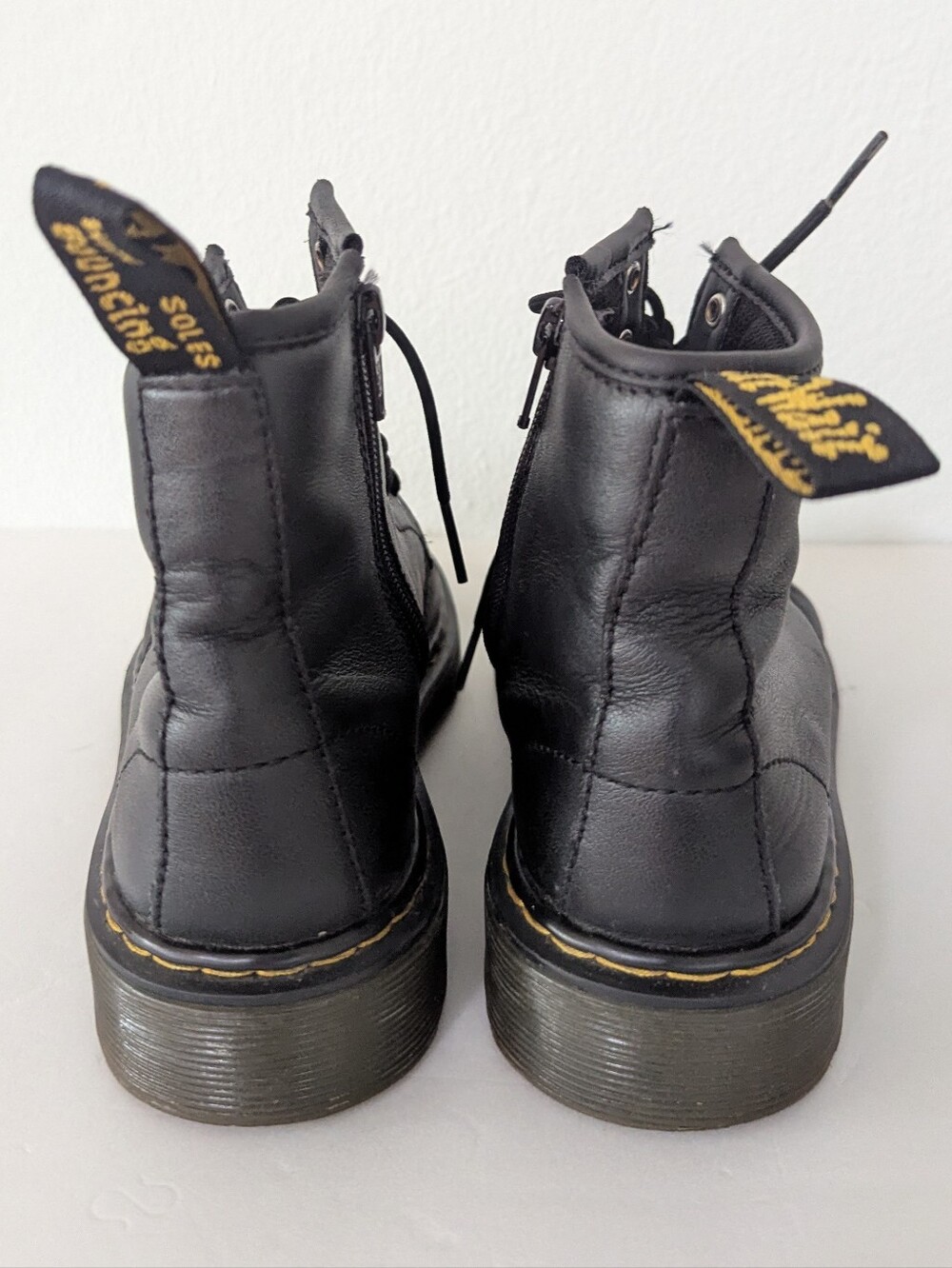 Dr. Martens 1460 Juniors Lace Up Boots Combat Black Size 3 US - Picture 6 of 10